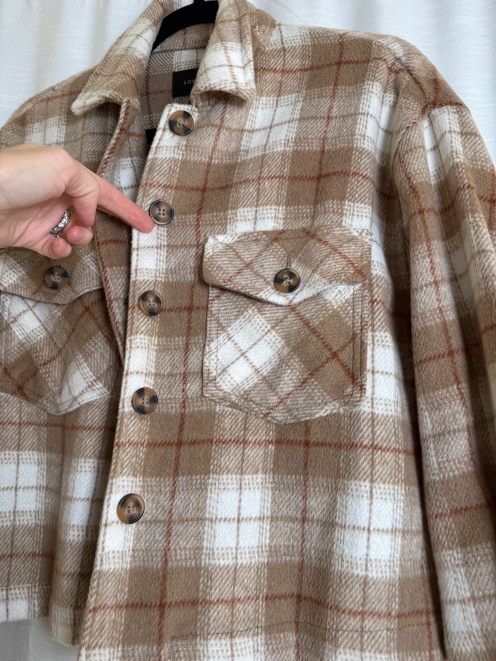 Love Tree Beige Plaid Cropped Shacket Button Front Jacket Neutral Cozy | Size M - Picture 8 of 12